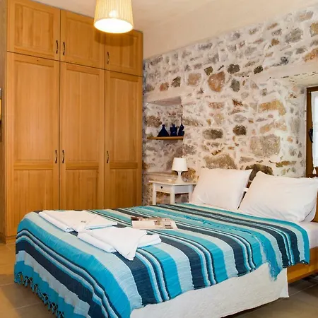 Limon By Important Group Travel Vilă