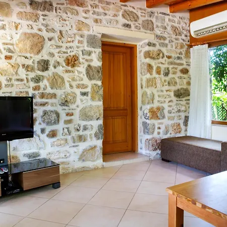 Villa Limon By Important Group Travel *