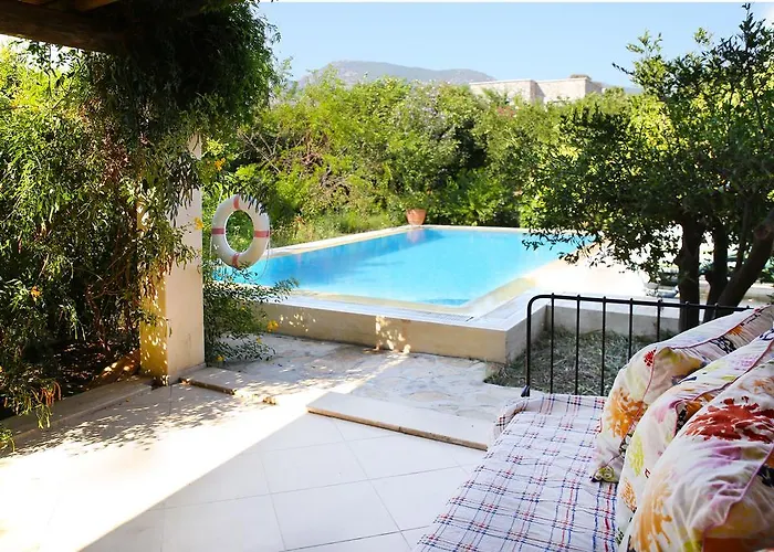 Villa Limon By Important Group Travel